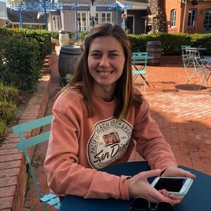 Meet your Posher, Savannah